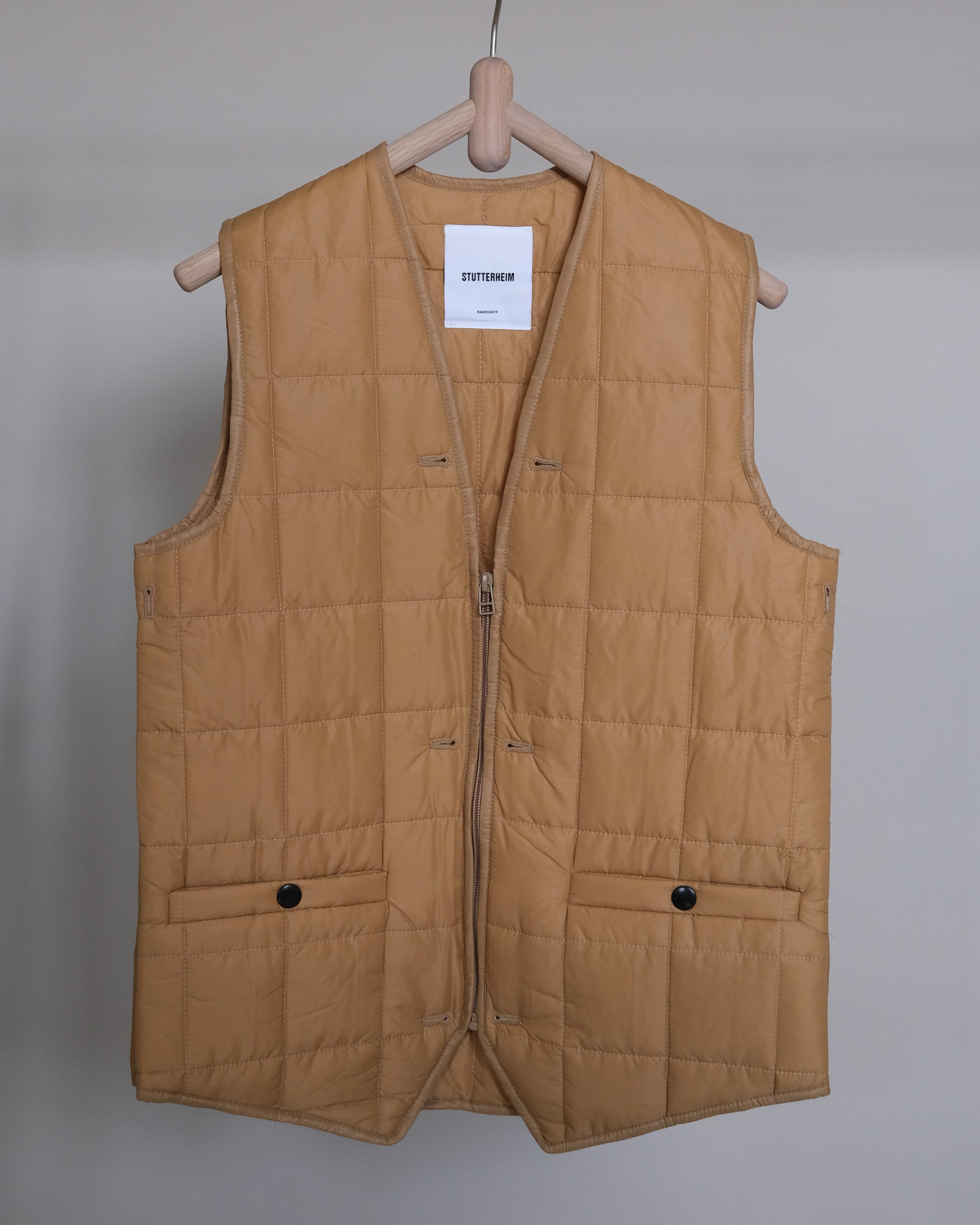 Quilted zip gilet