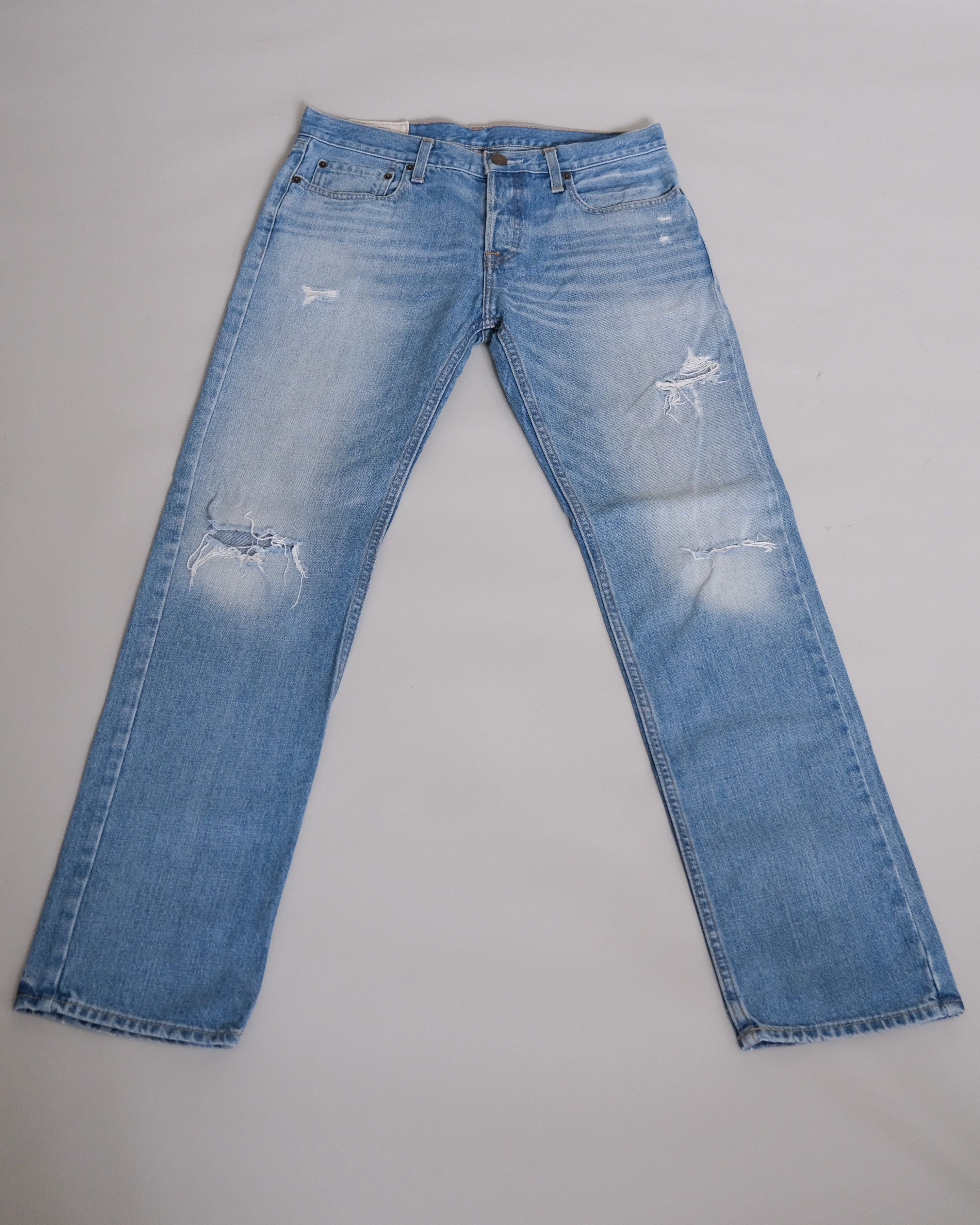 5-pocket distressed jeans